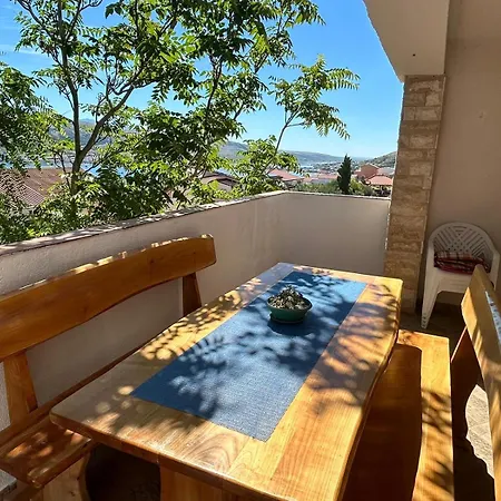 Olja Lägenhet Pag Town